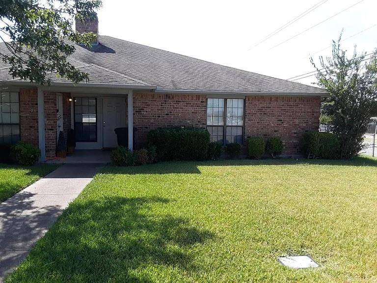 101 Blue Sky Drive, Desoto, TX 75115