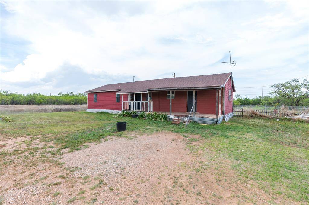 521 Avenue H, Anson, TX 79501