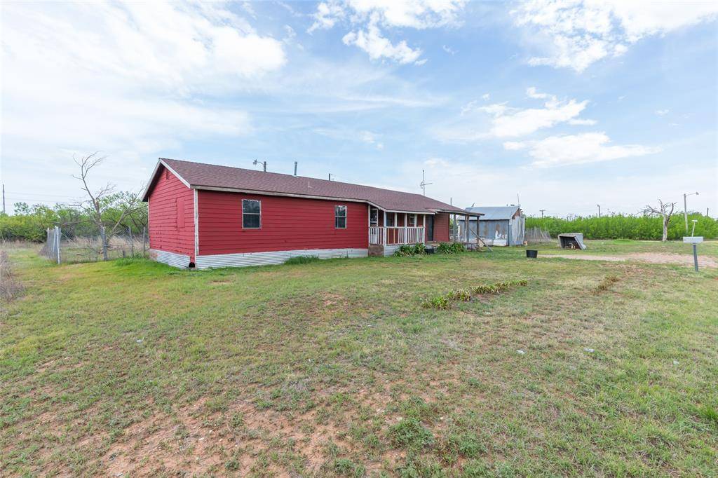 521 Avenue H, Anson, TX 79501