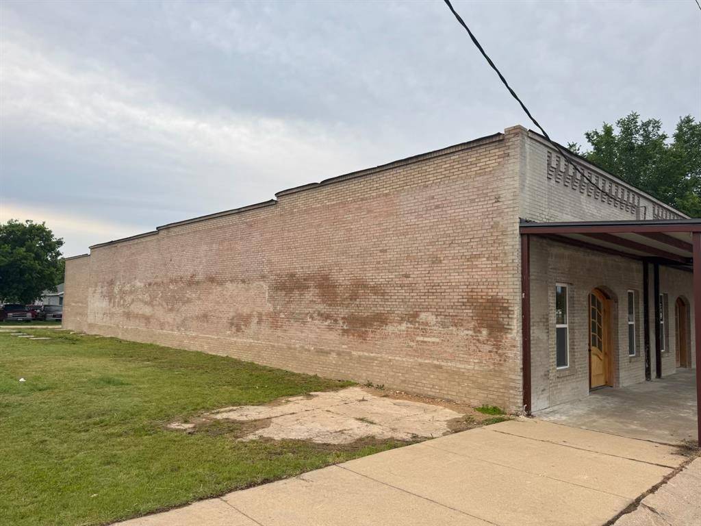201 N Main Street, Maypearl, TX 76064