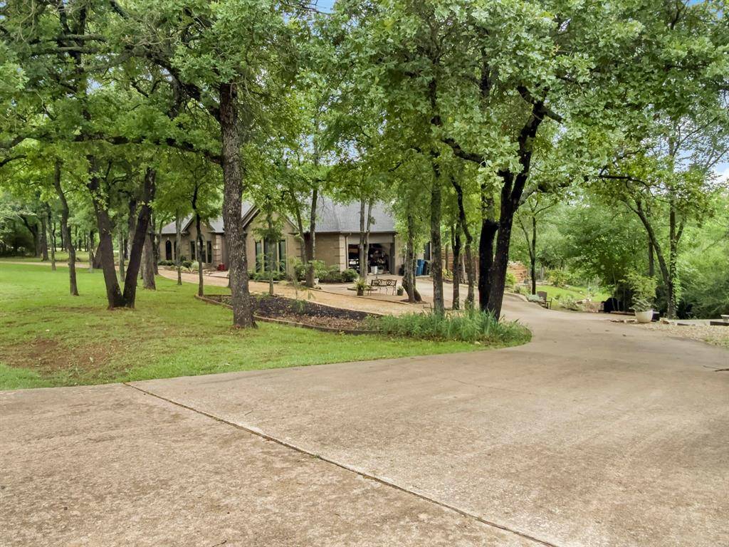 600 Diamond Point Drive, Oak Point, TX 75068