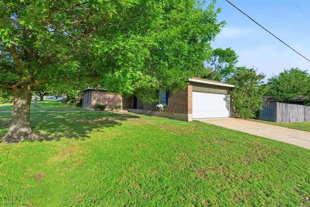 1400 Royal Lane, Cisco, TX 76437