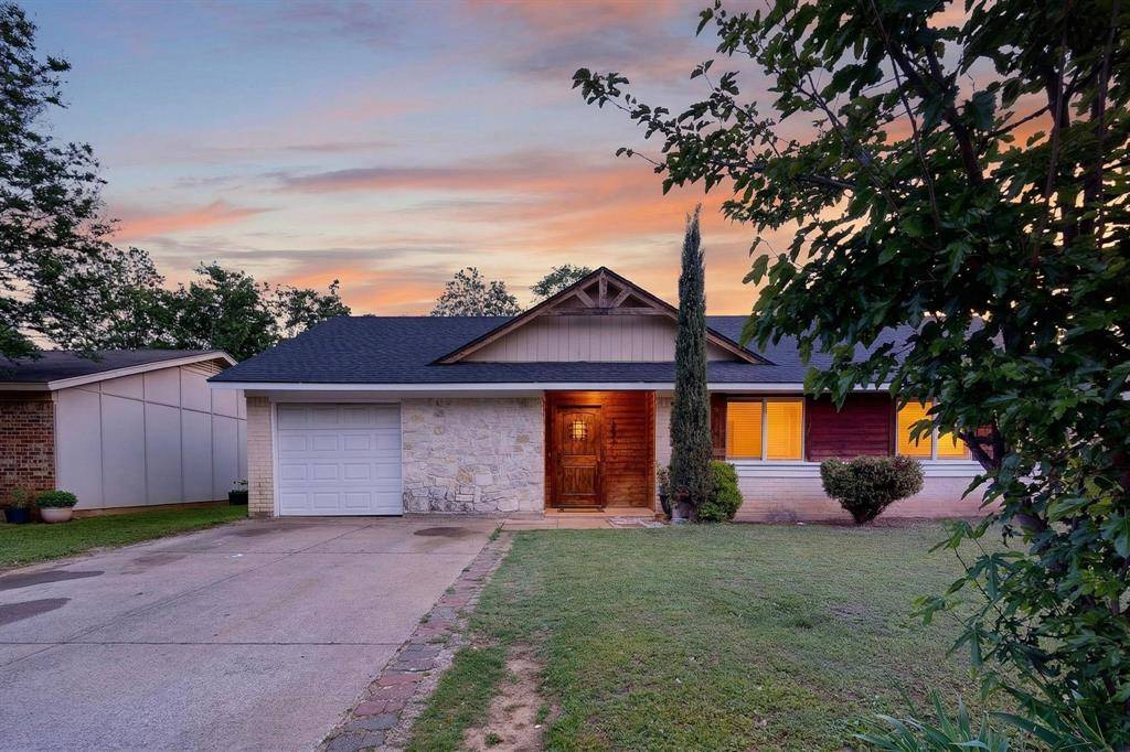 2421 Harbor Trail, Irving, TX 75060