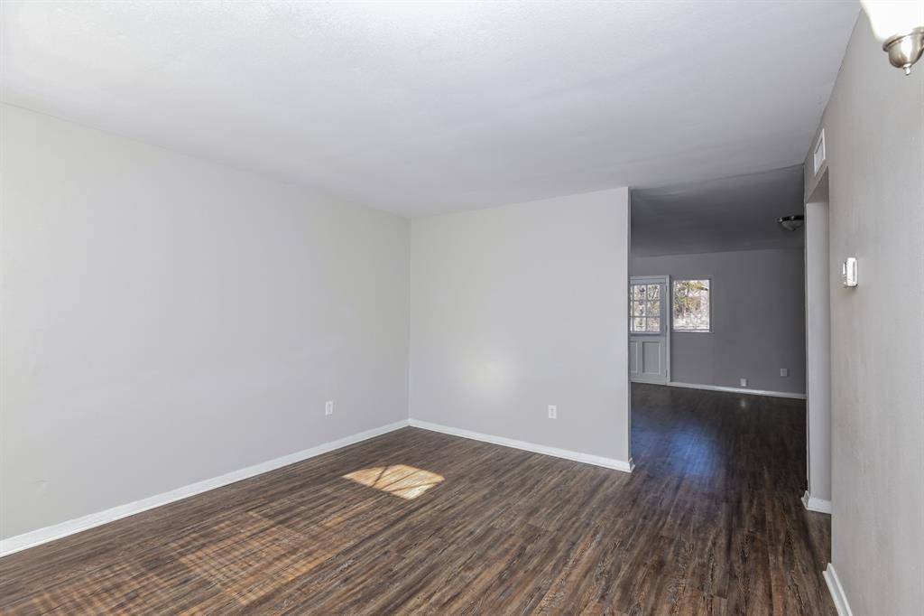 129 Sheffield Drive, Cedar Hill, TX 75104