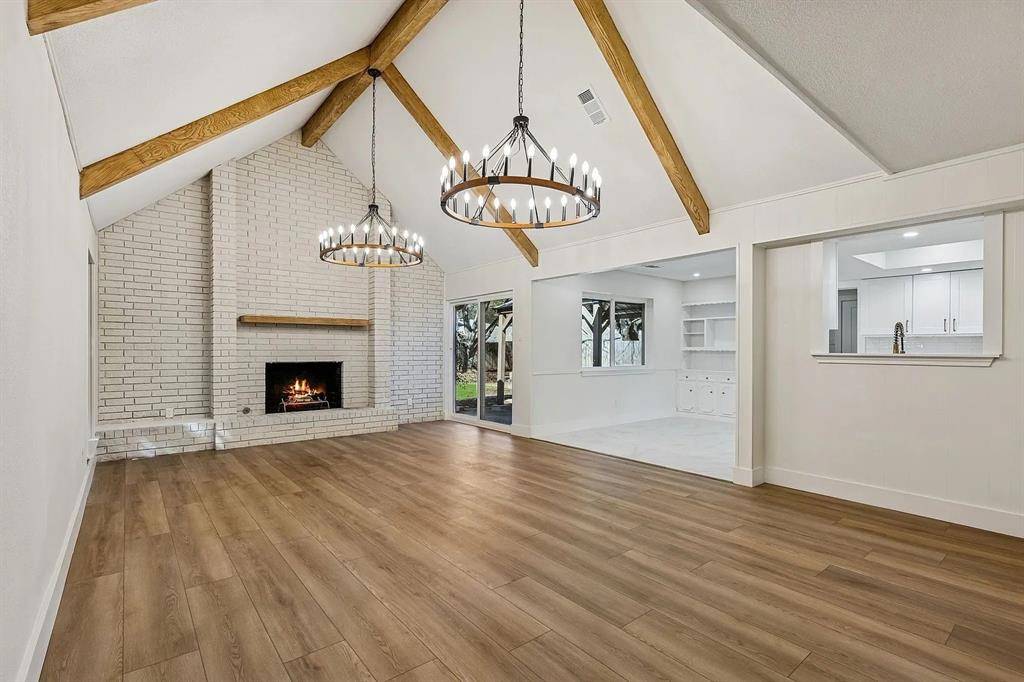 1704 Venetian Circle, Arlington, TX 76013