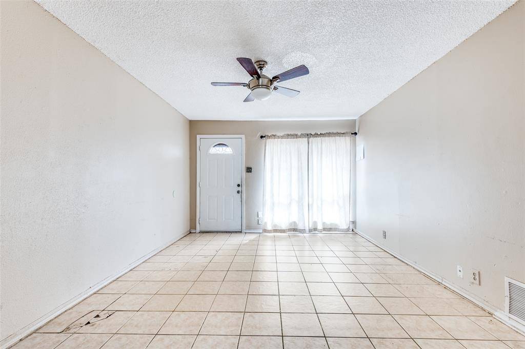 718 Susan Drive, Arlington, TX 76010