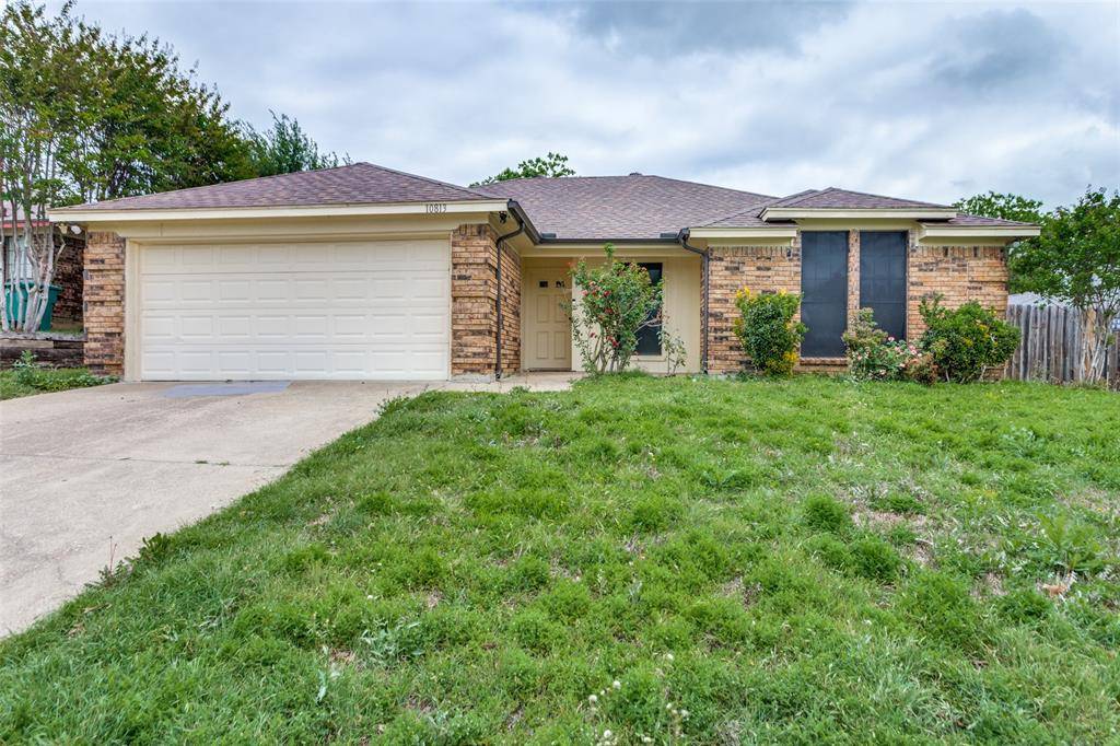 10813 Tall Oak Drive, Fort Worth, TX 76108