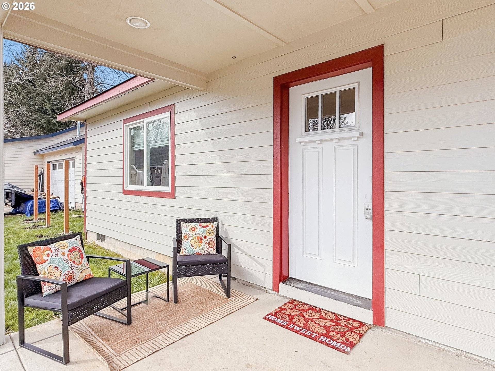 2382 E IRWIN WAY, Eugene, OR 97402