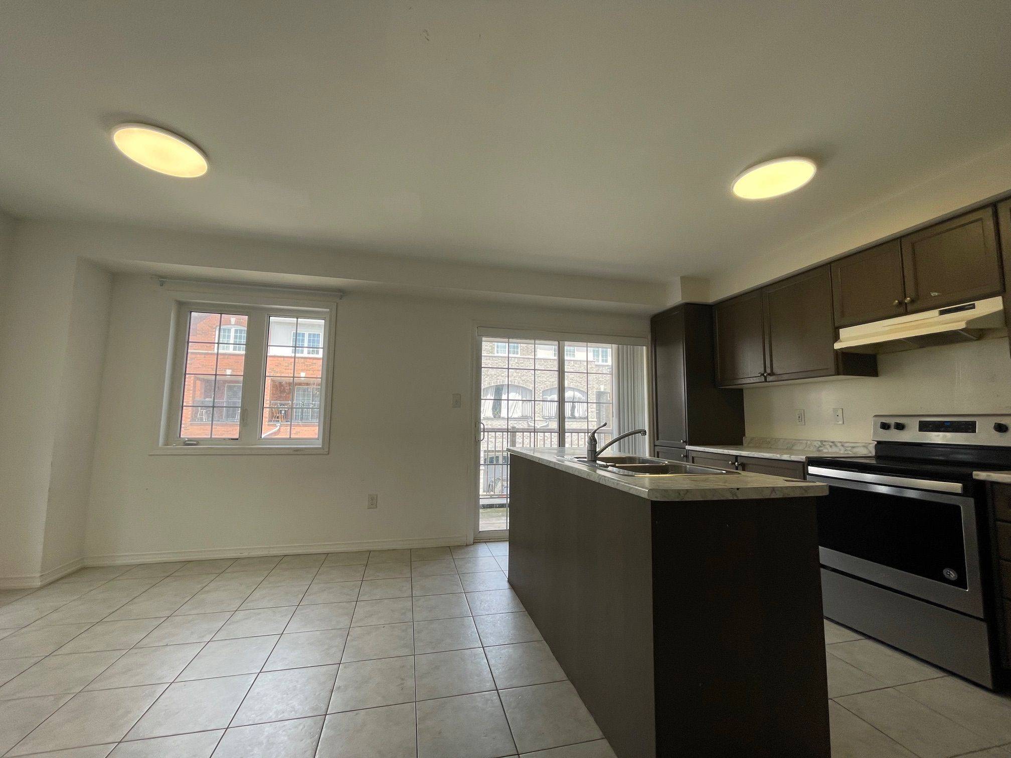92 Ainley RD, Ajax, ON L1Z 0S9