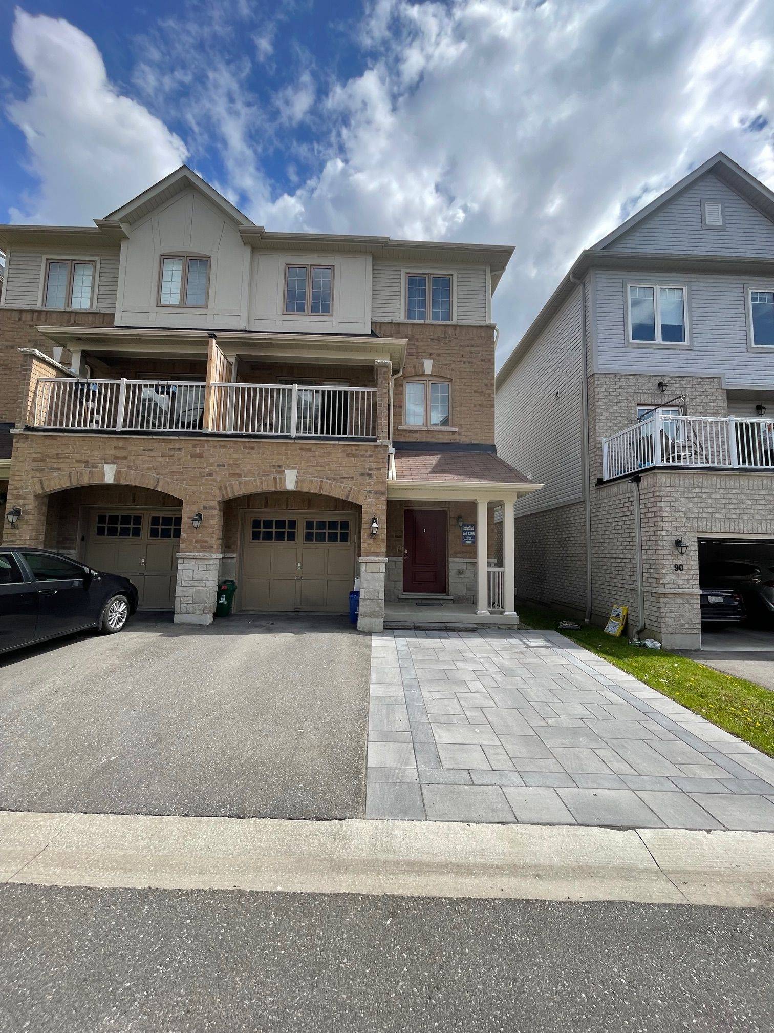 92 Ainley RD, Ajax, ON L1Z 0S9