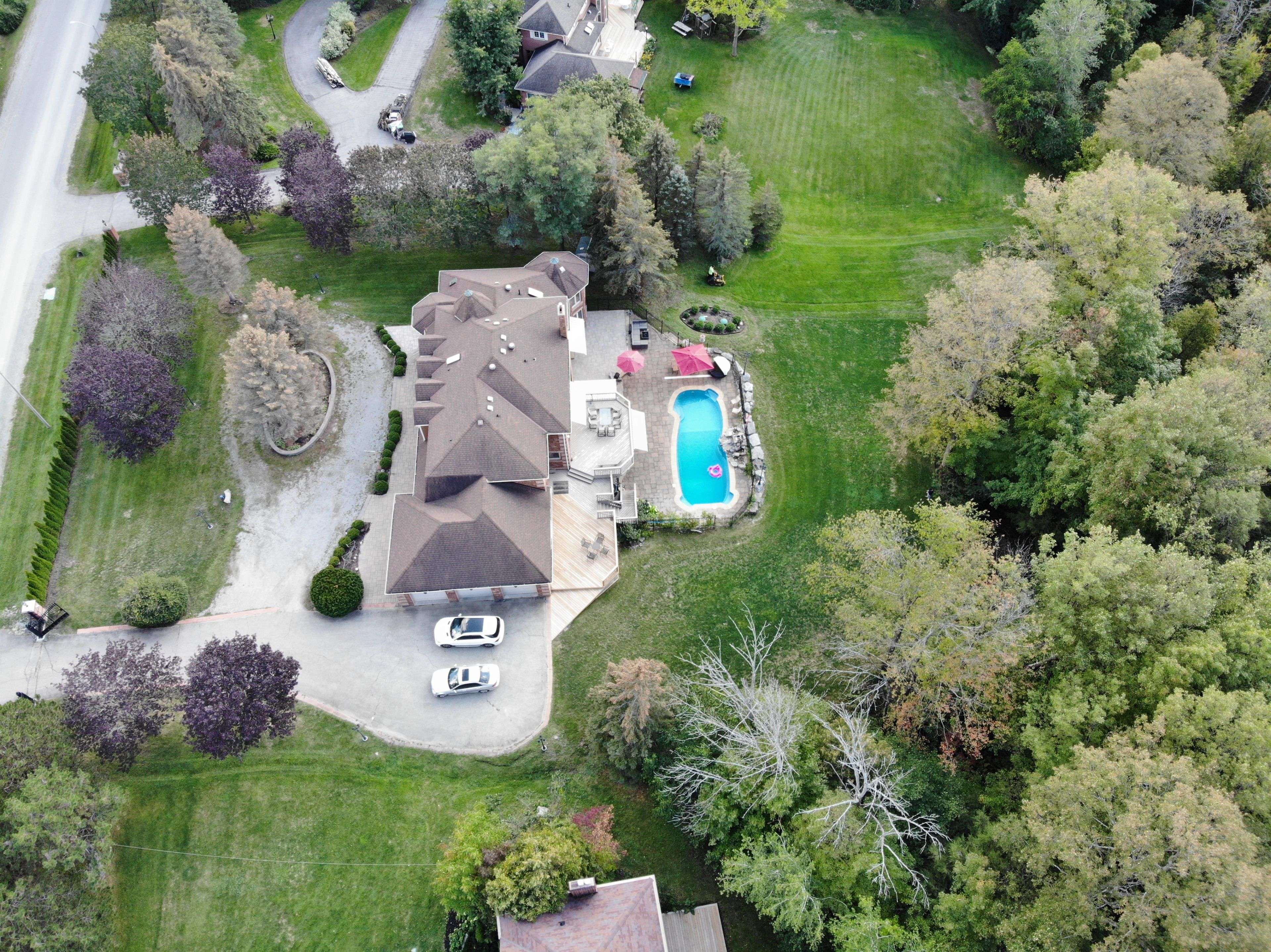 12 Jarvis AVE, Aurora, ON L4G 6W8