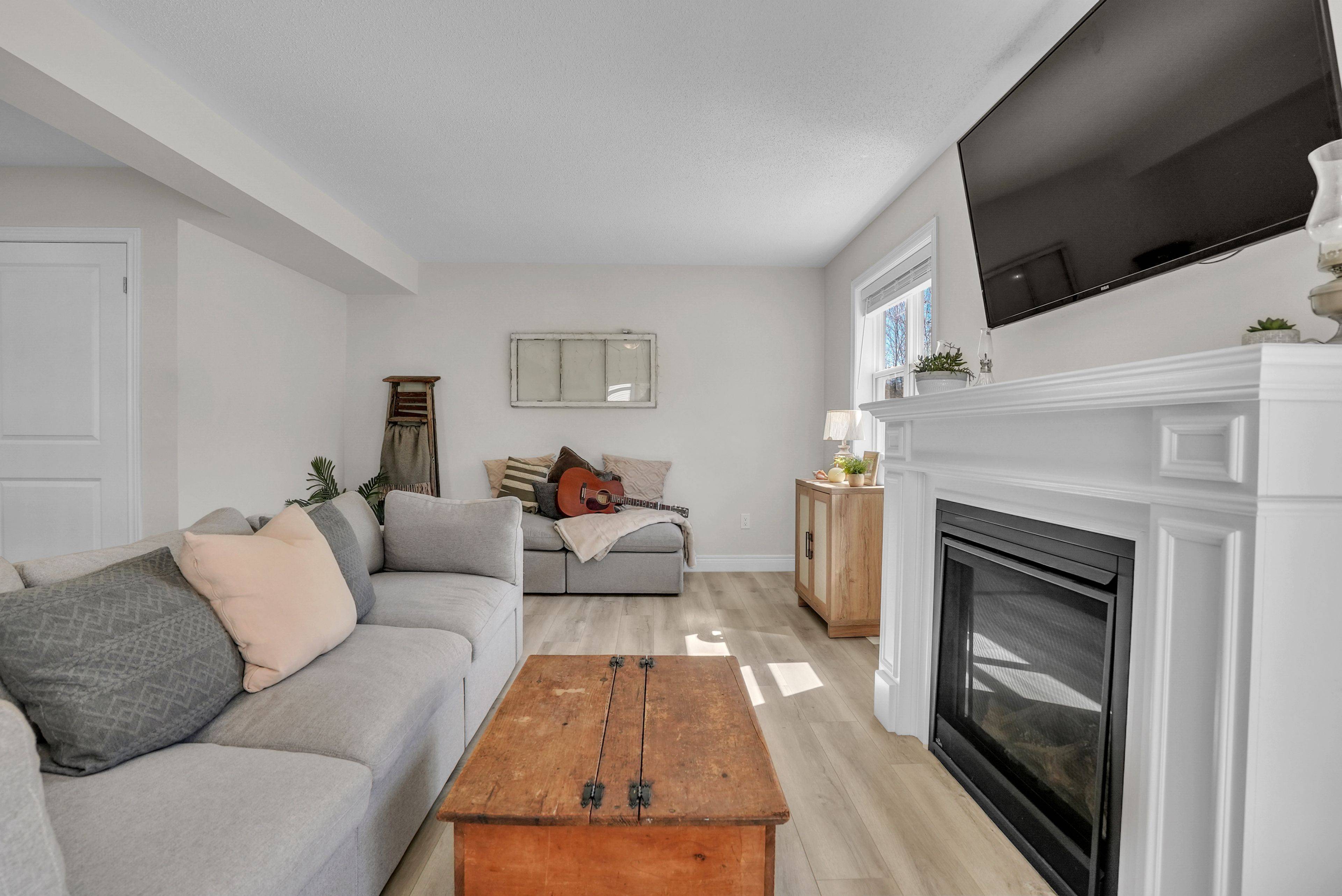 33 Whitehorn Park RD W, Bracebridge, ON P1L 1W9