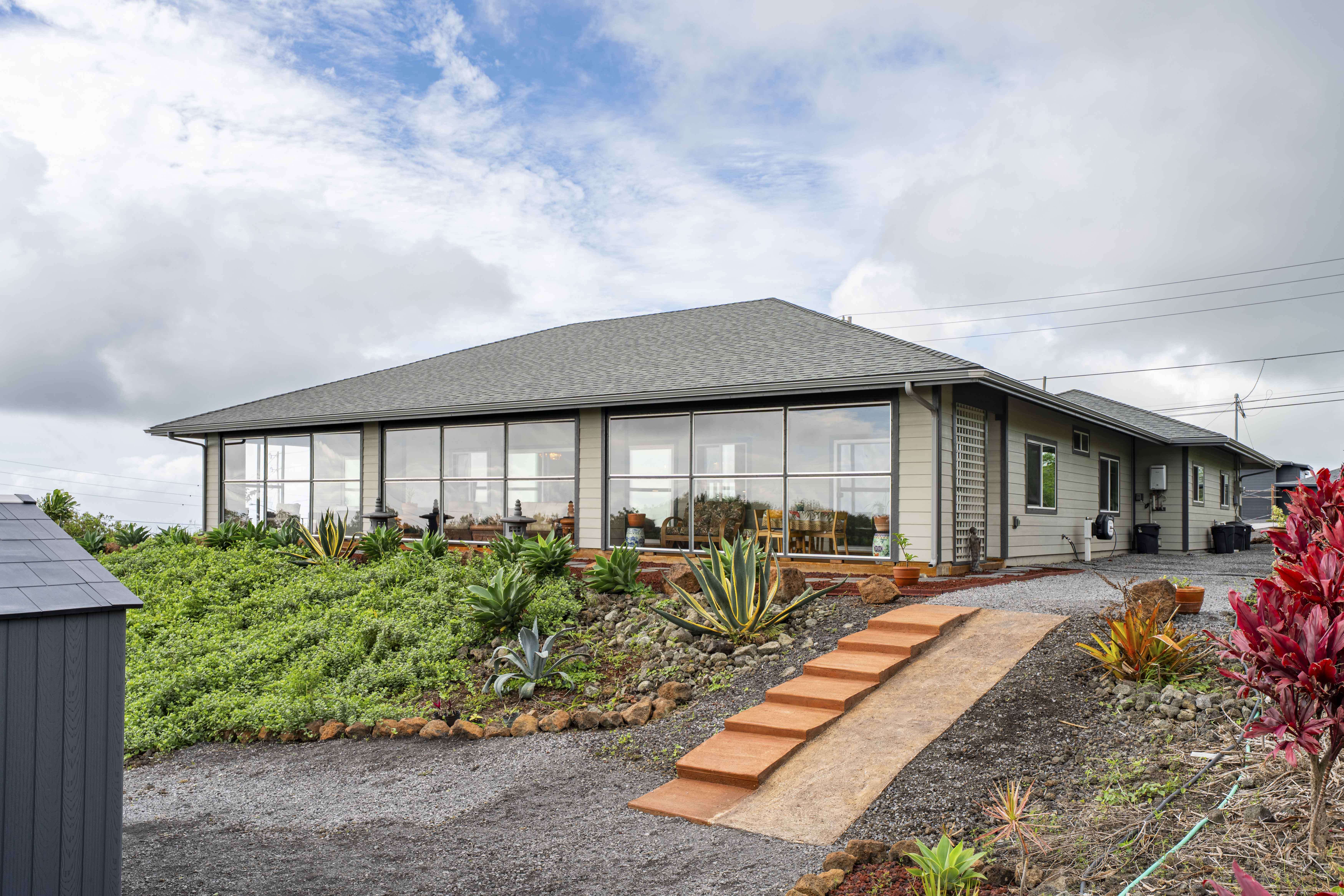 94-1548 HAEHAE ST, Naalehu, HI 96772