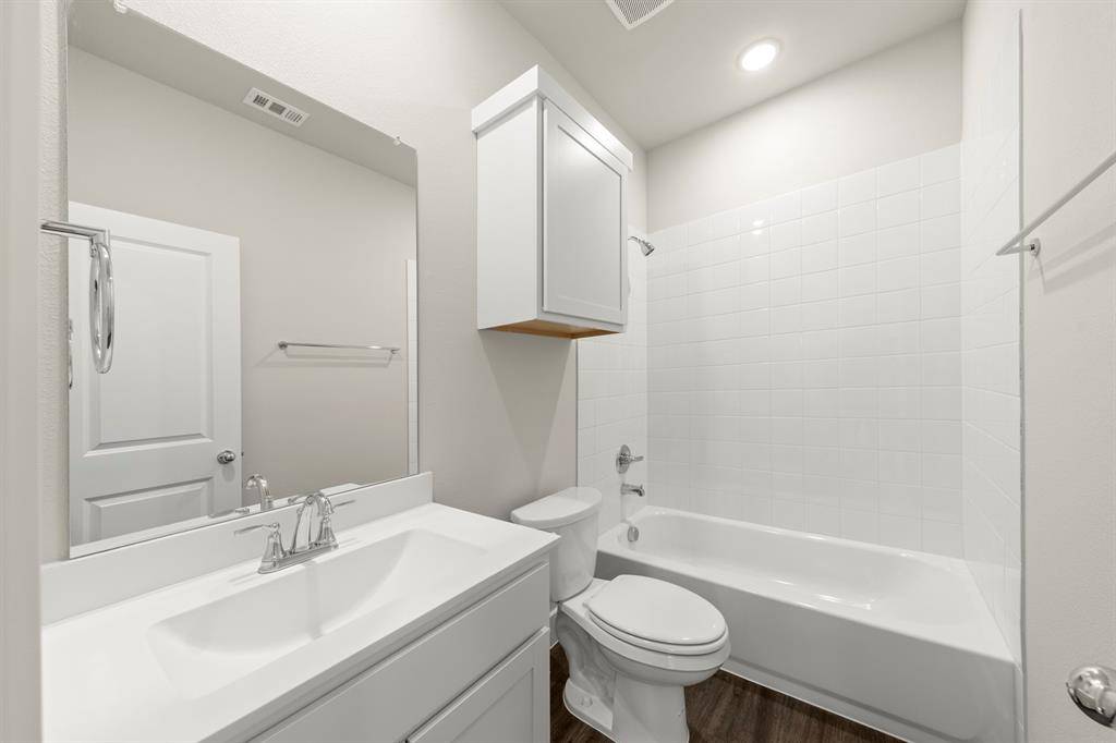 2404 Overlook Drive, Melissa, TX 75454