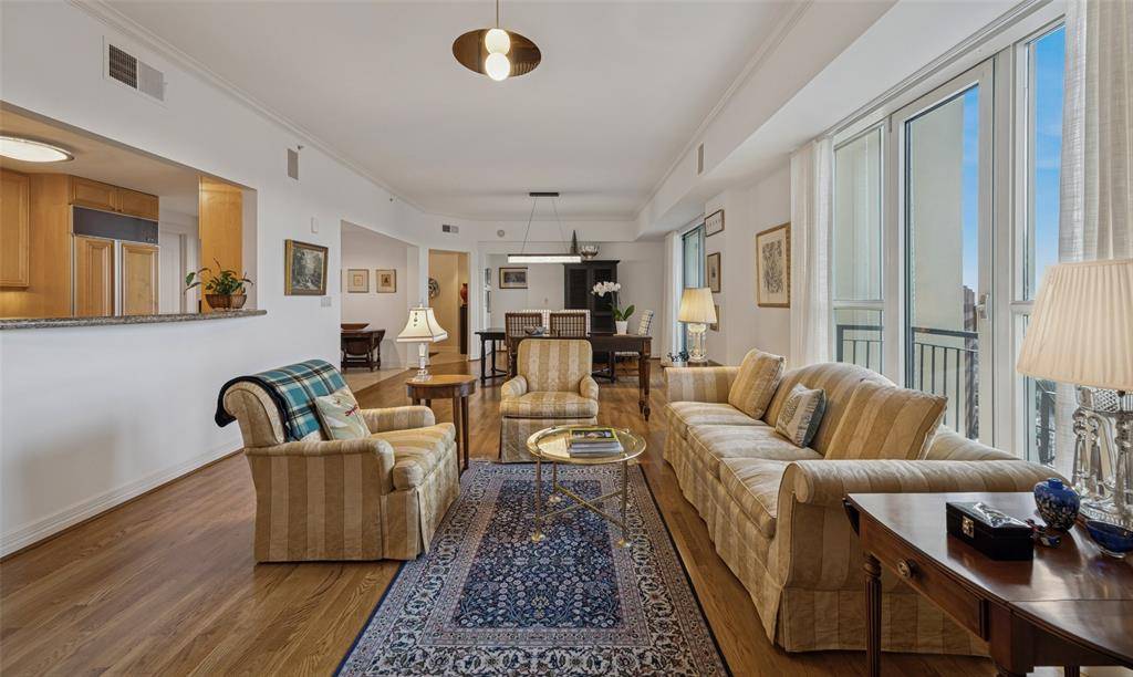 3401 Lee Parkway #2106, Dallas, TX 75219