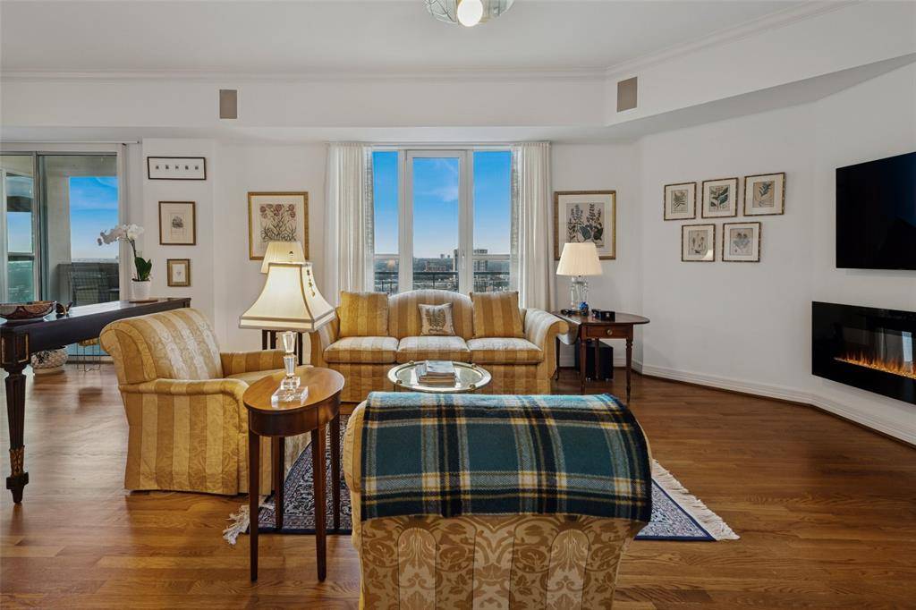 3401 Lee Parkway #2106, Dallas, TX 75219