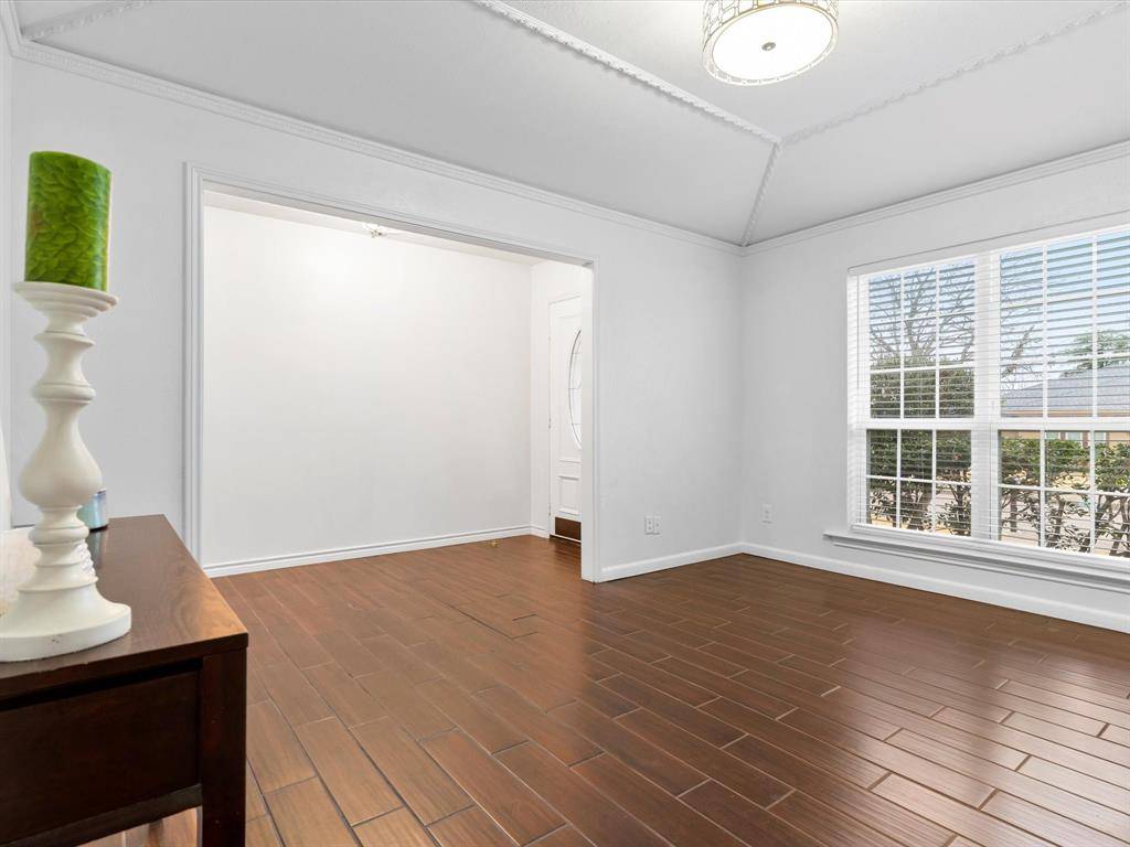 1915 Chesham Drive, Carrollton, TX 75007