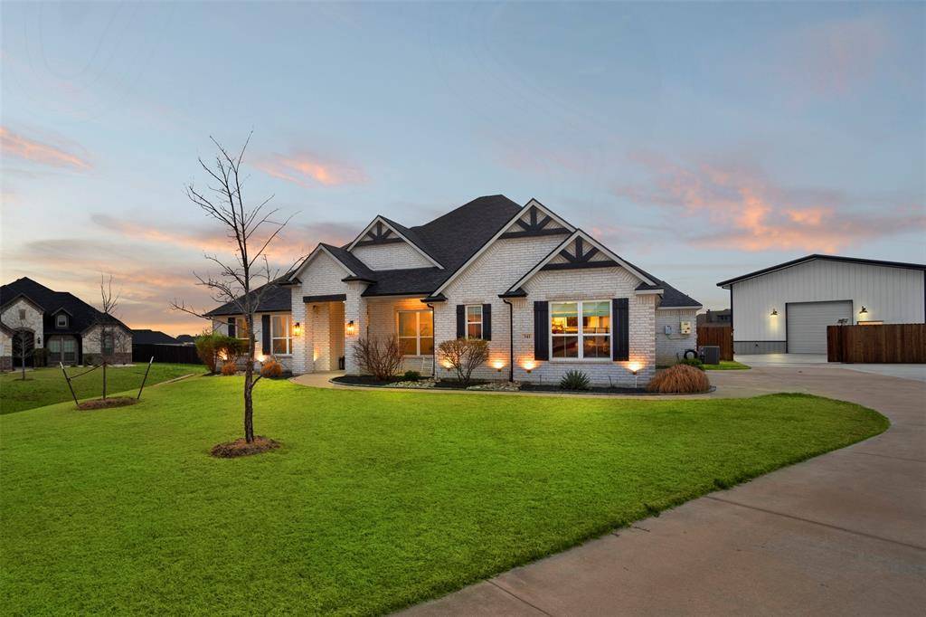 341 Hero Court, Waxahachie, TX 75167
