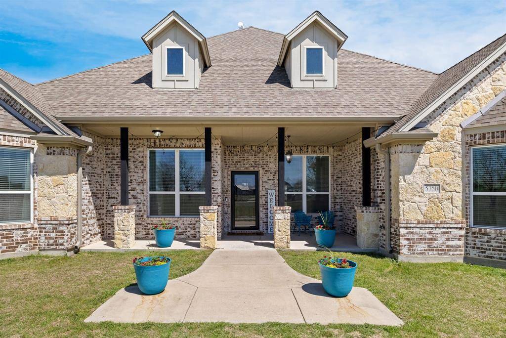 5750 High Mesa Drive, Justin, TX 76247