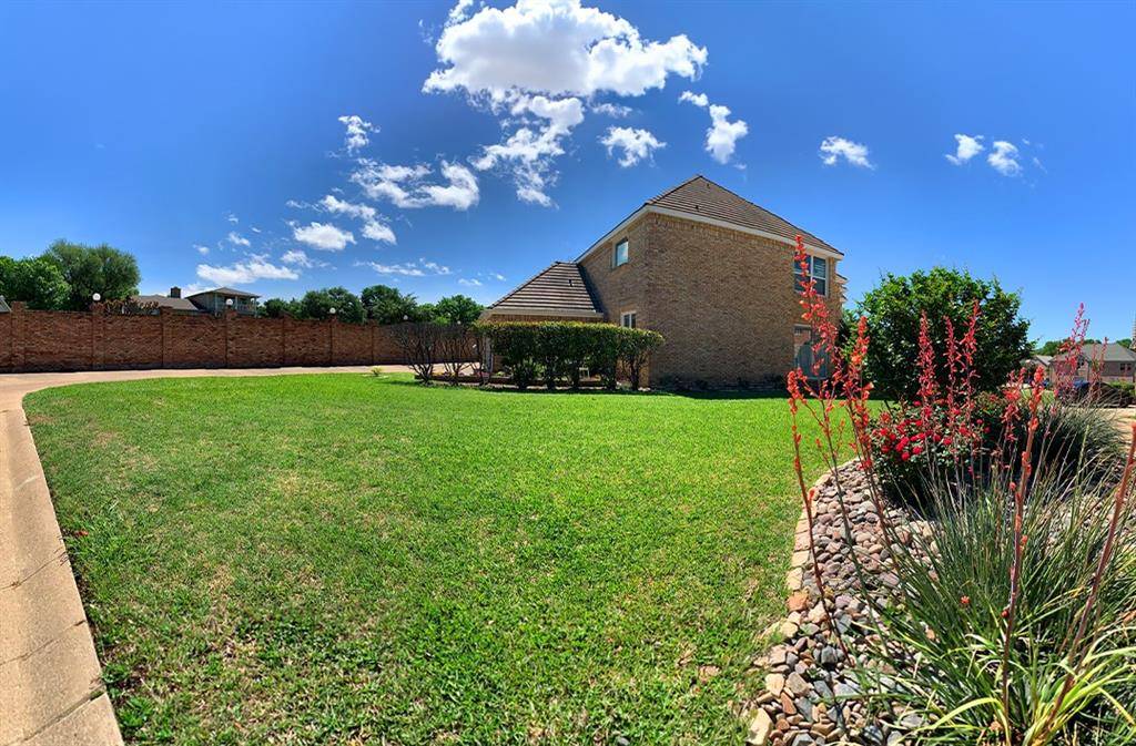 8404 Sunset Cove Drive, Fort Worth, TX 76179