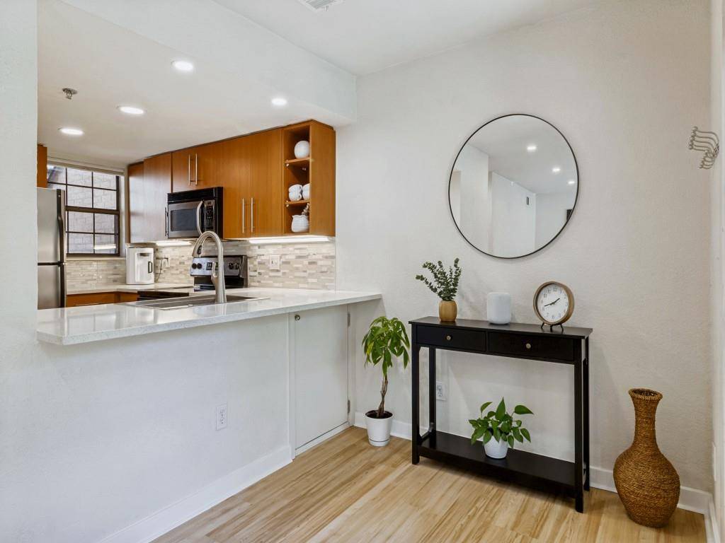 3901 Travis Street #125, Dallas, TX 75204