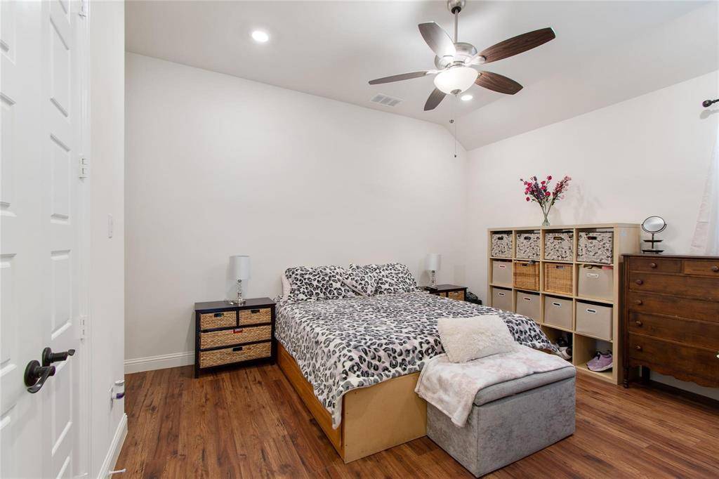 1930 Muncie Avenue, Dallas, TX 75212