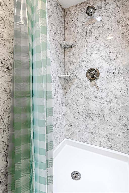 5808 Sandhurst Lane #B, Dallas, TX 75206