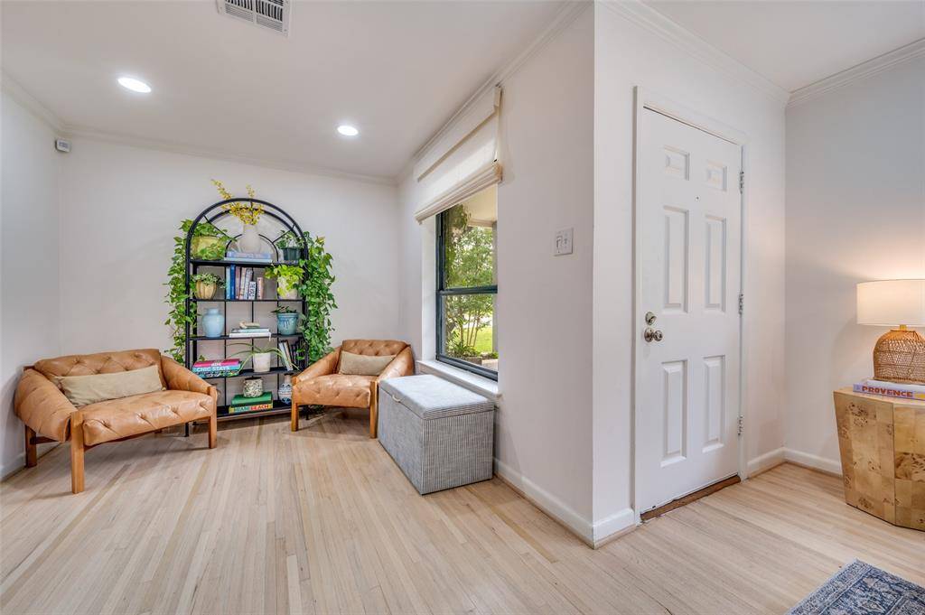 3948 Valley Ridge Road, Dallas, TX 75220