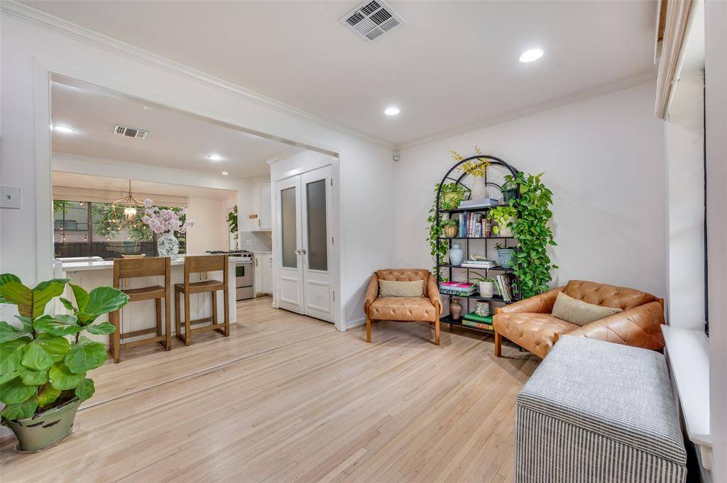 3948 Valley Ridge Road, Dallas, TX 75220