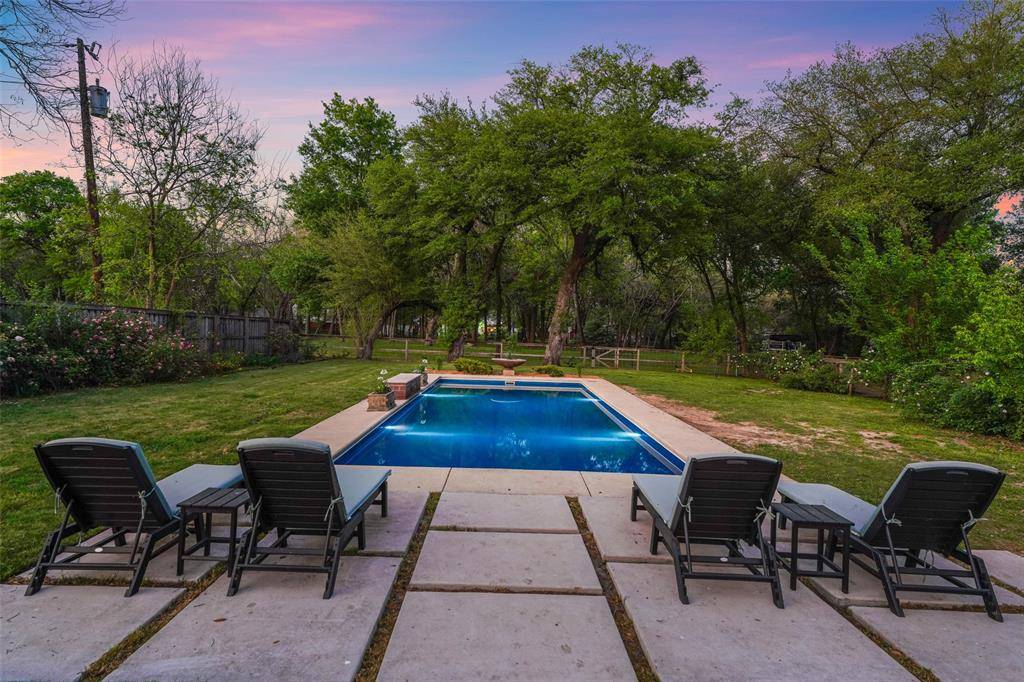 406 Griffith Avenue, Terrell, TX 75160