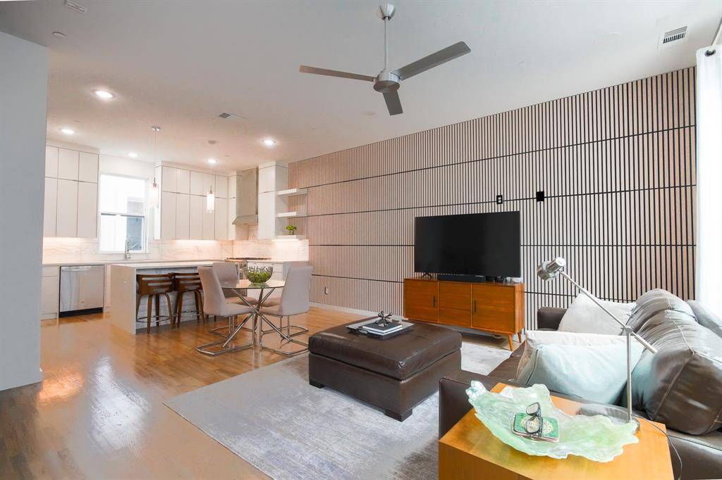 1510 N Washington Avenue #102, Dallas, TX 75204