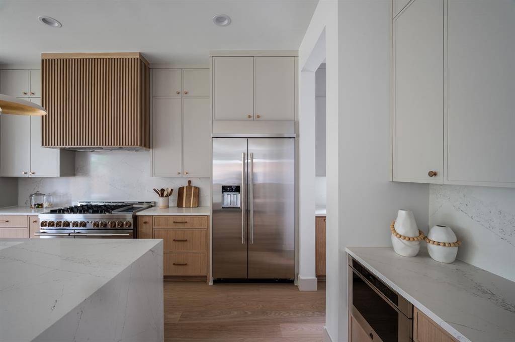 4235 Somerville Avenue, Dallas, TX 75206