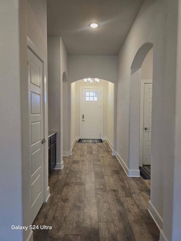 126 Creekside Drive, Sanger, TX 76266