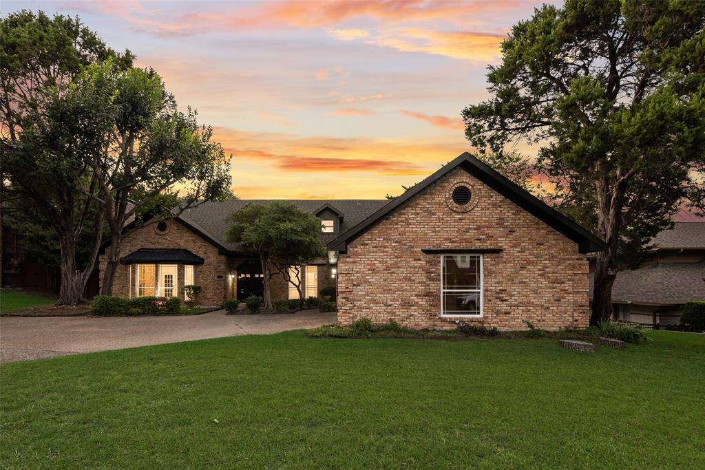 811 Cobblestone Court, Cedar Hill, TX 75104