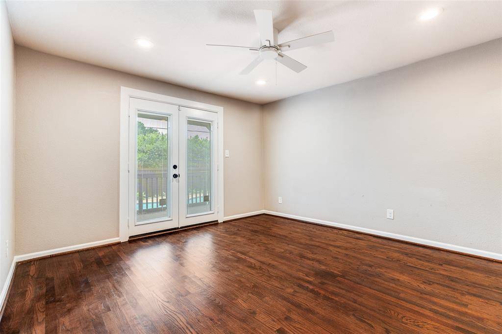 2638 Burlington Boulevard, Dallas, TX 75211