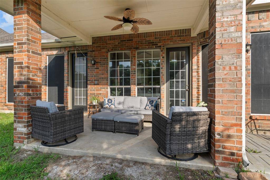 4405 Meadowcove Drive, Rowlett, TX 75088