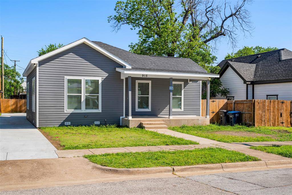 915 E Humbolt Street, Fort Worth, TX 76104