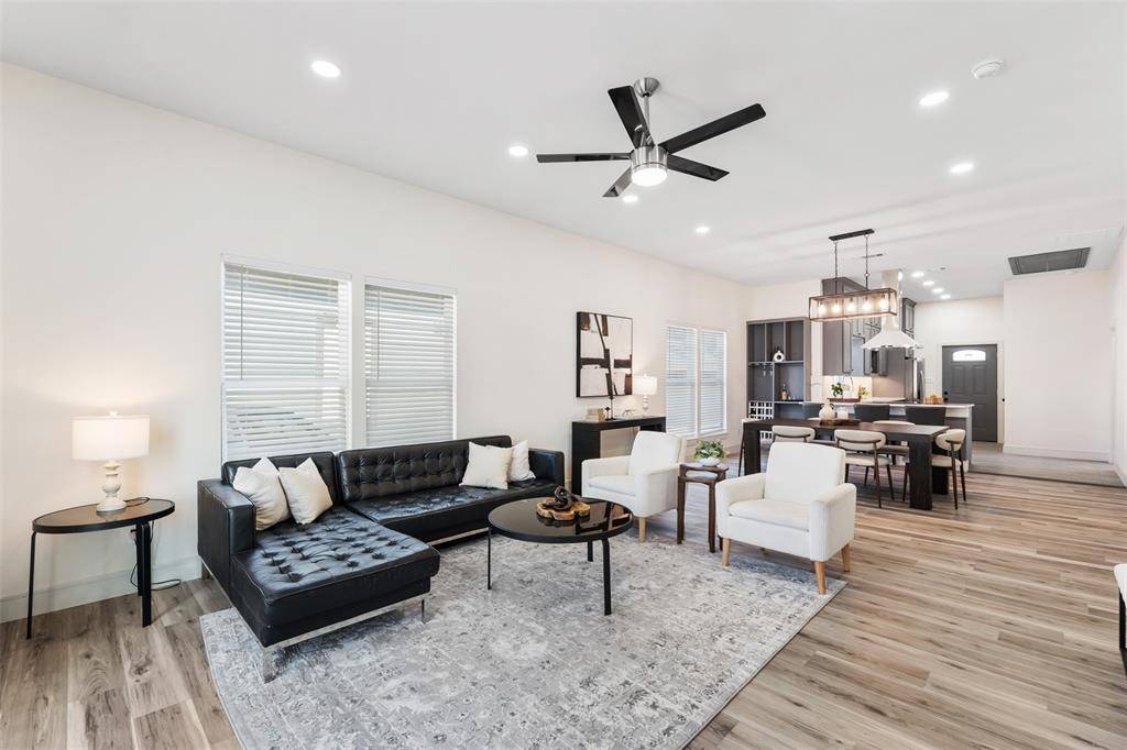 915 E Humbolt Street, Fort Worth, TX 76104