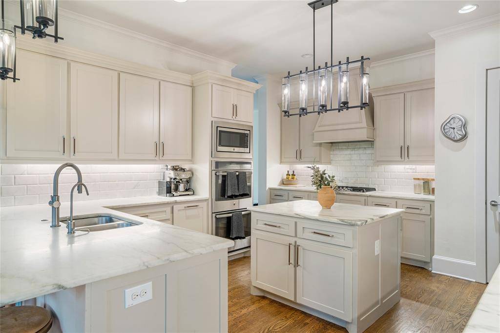 6226 Malcolm Drive, Dallas, TX 75214