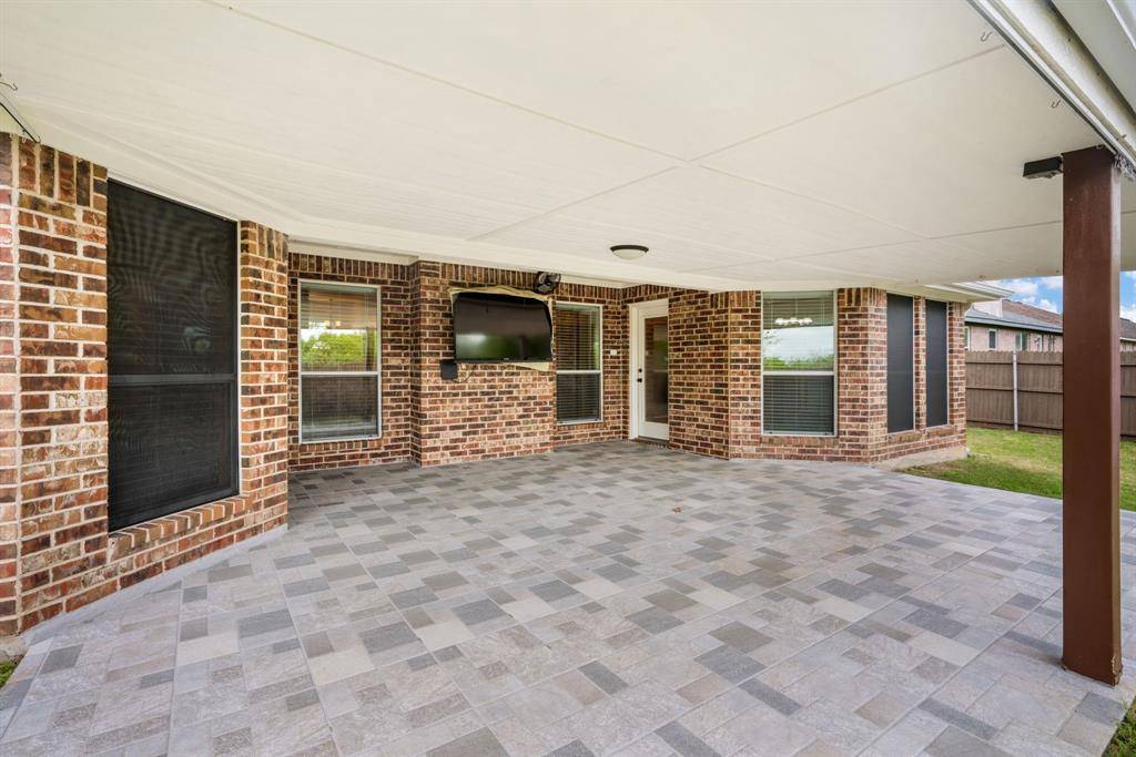 325 Village Parkway, Crowley, TX 76036