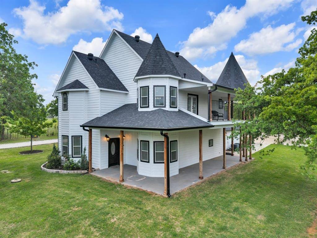 268 Lacy Drive, Lipan, TX 76462