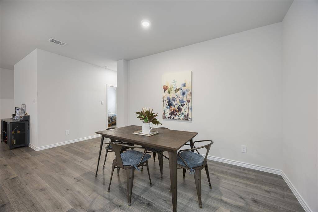 9801 Elk Falls Lane, Aubrey, TX 76227