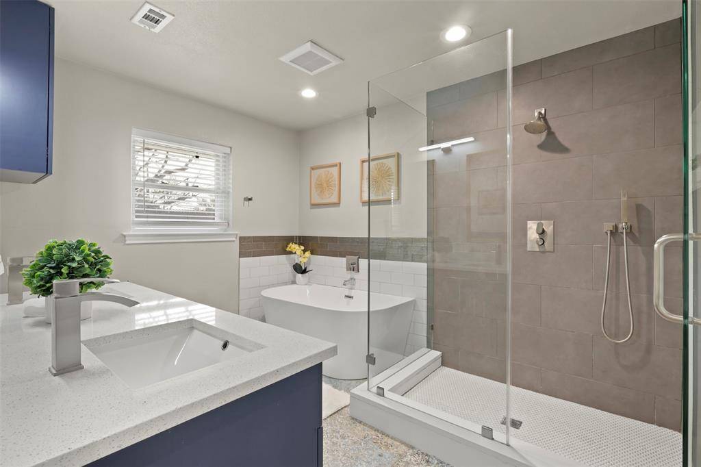 6350 Glennox Lane, Dallas, TX 75214