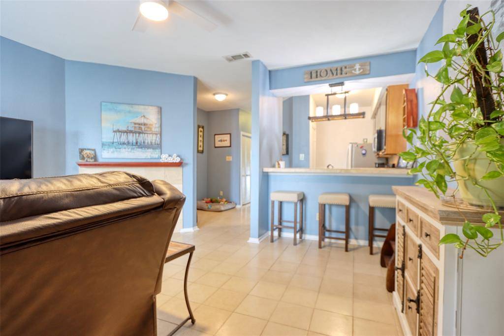 1933 Island Circle #B113, Tool, TX 75143