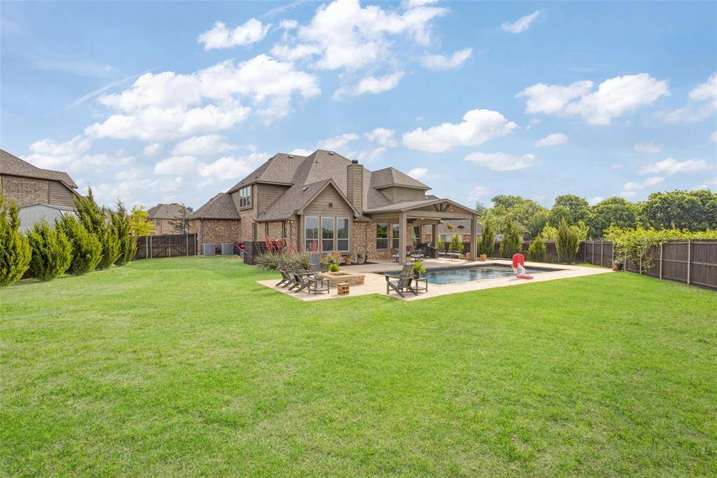 1916 Peggys Cove, Van Alstyne, TX 75495