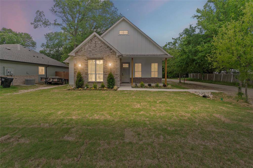 717 Hemlock Drive, West Tawakoni, TX 75474