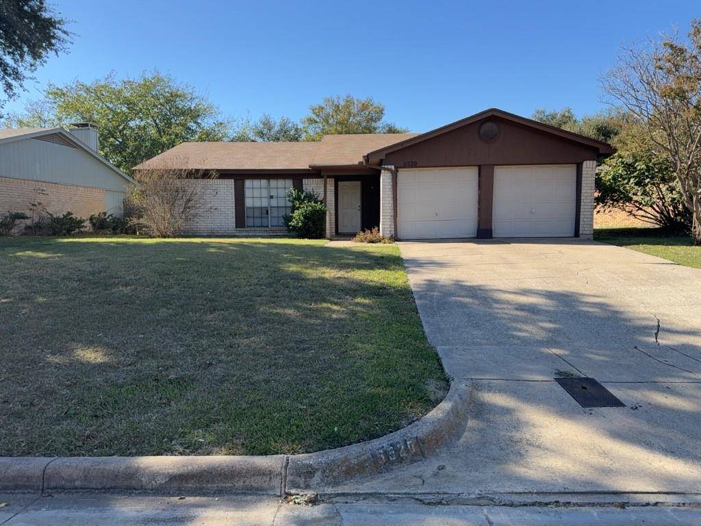 6920 Misty Meadow Drive S, Fort Worth, TX 76133