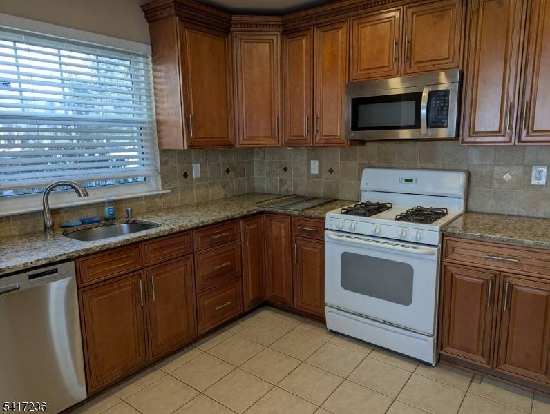 187 Crestview Rd, Bridgewater Twp., NJ 08807