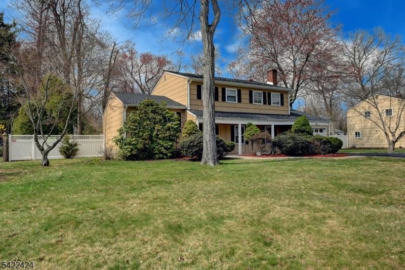 52 W William St, Lincoln Park Boro, NJ 07035