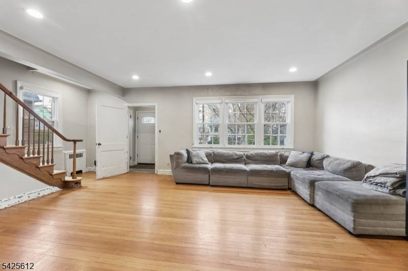 115 Lafayette Ave, Passaic City, NJ 07055